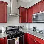 Prestigious 1Br W Rooftop Pool