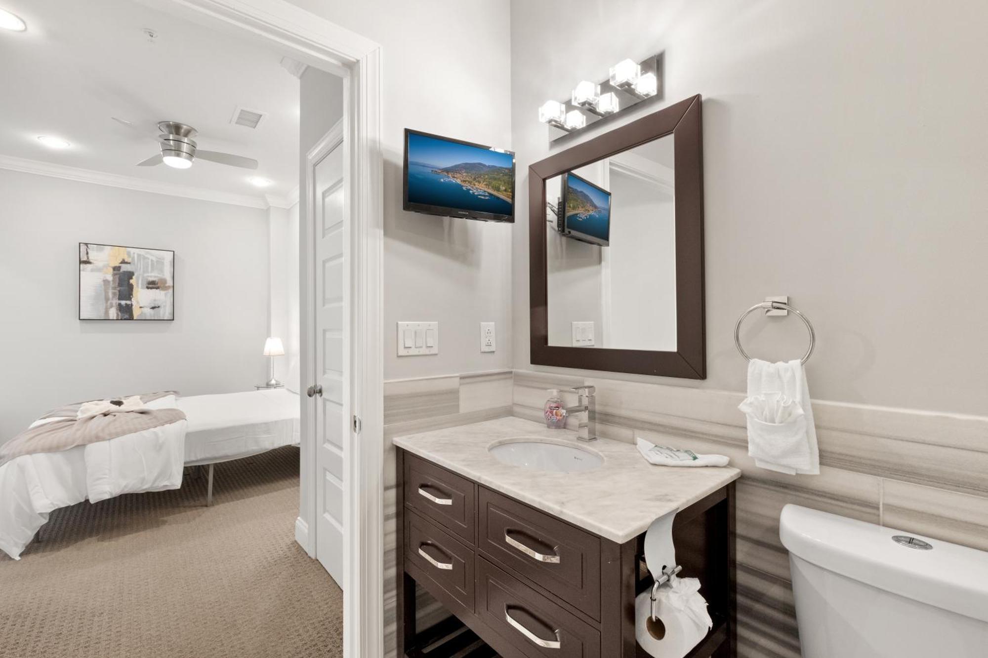 Prestigious 1br W Rooftop Pool *