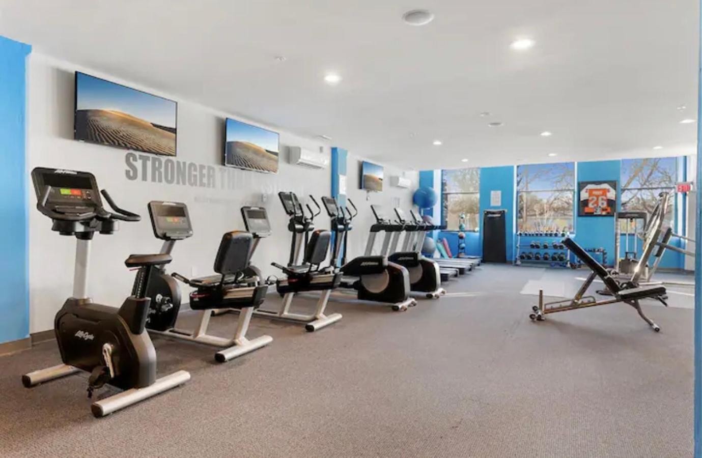 Apartment Prestigious 1br W Rooftop Pool Philadelphia